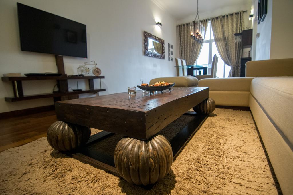 Cozy Sea View Luxury Apartment, Fully Furnished, 2 Bedrooms, 2 Bathrooms Dehiwala-Mount Lavinia Exterior foto